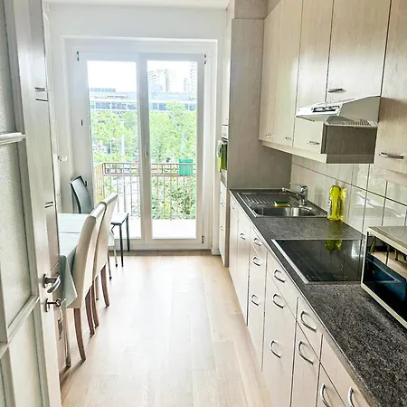 Royal - Spacious - Location * Berna